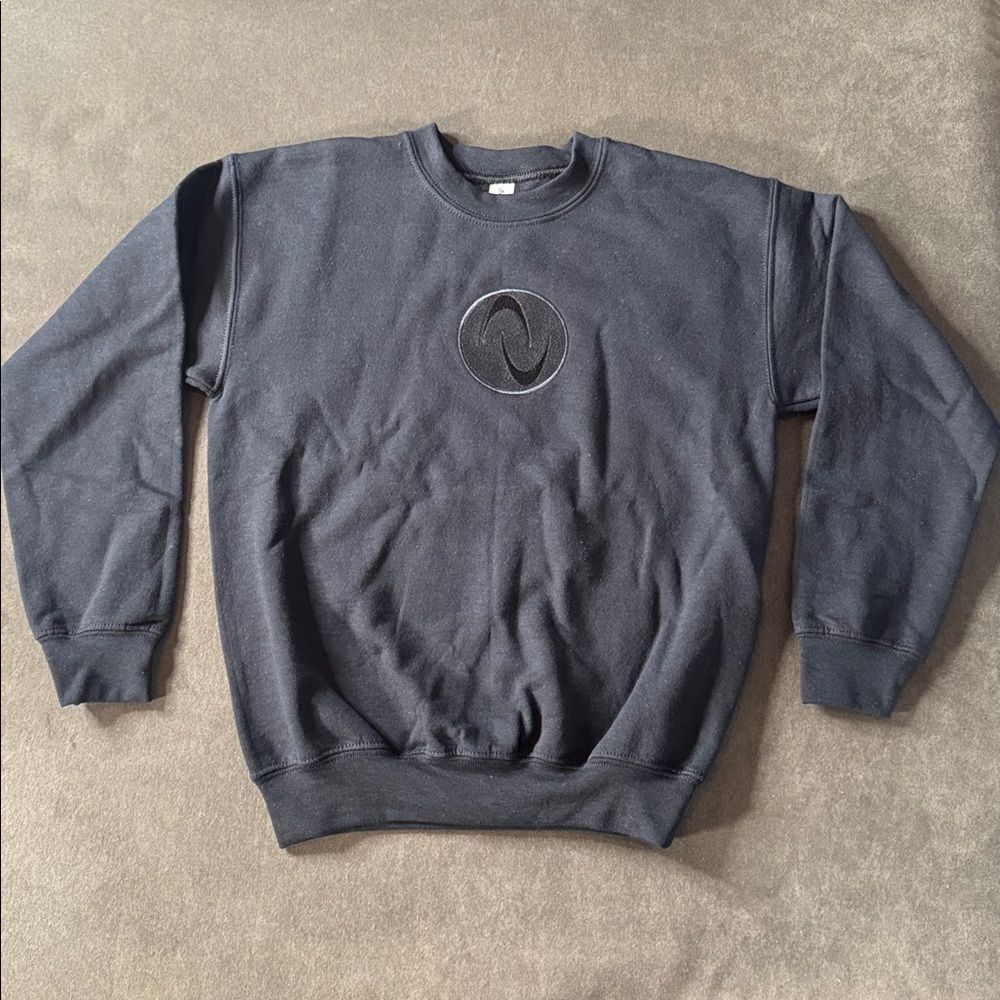 Youth Unisex Athletes Unlimited Black Crew Neck Sweater Long Sleeve Size M NEW